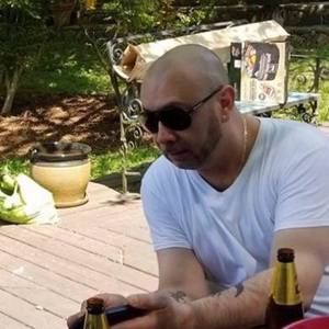 Meet your Posher, Julio